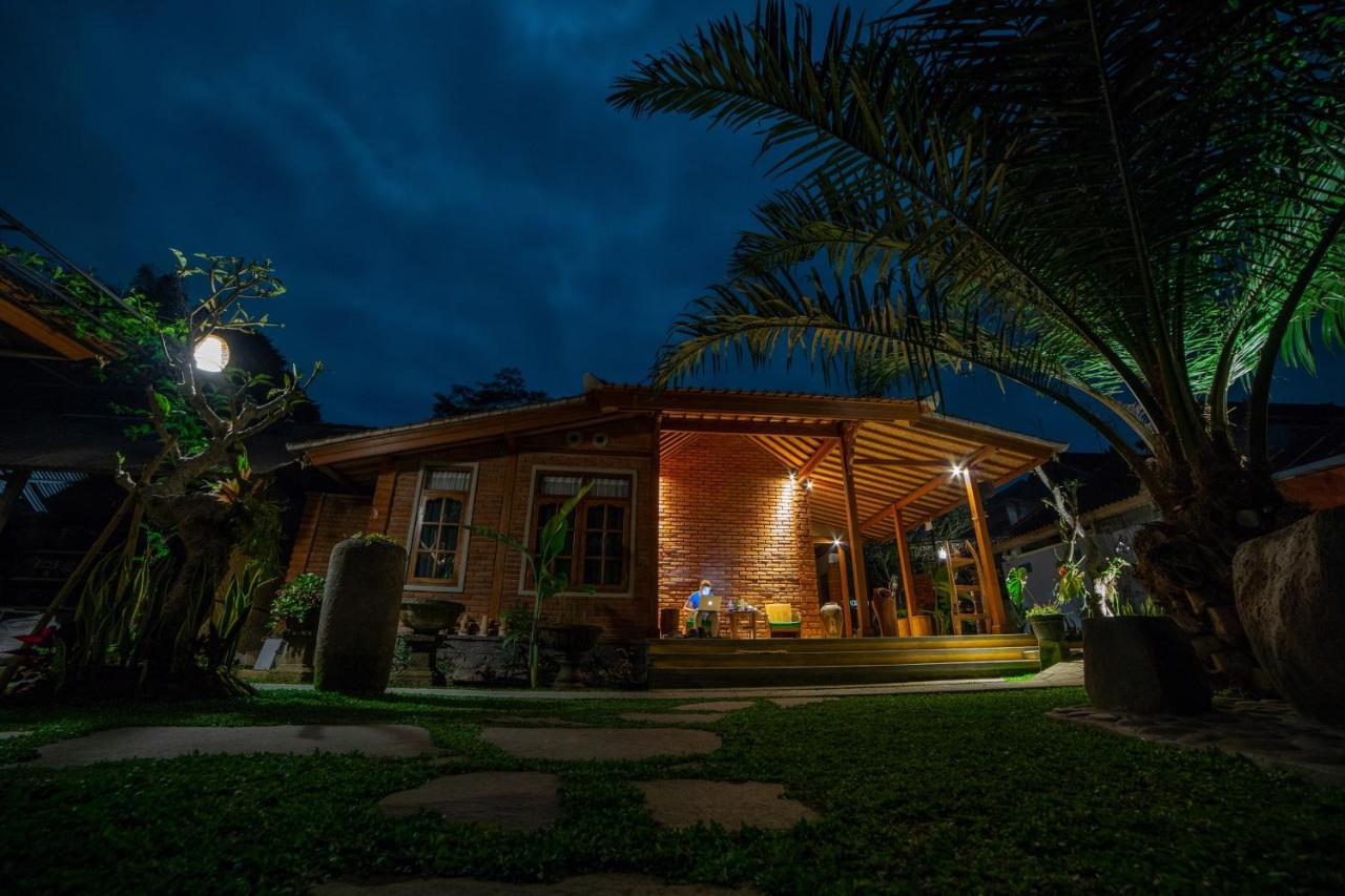Mirah Guest House Tampaksiring Exterior foto